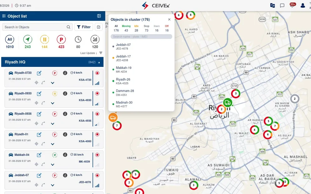 Fleet management dashboard with live vehicle map
